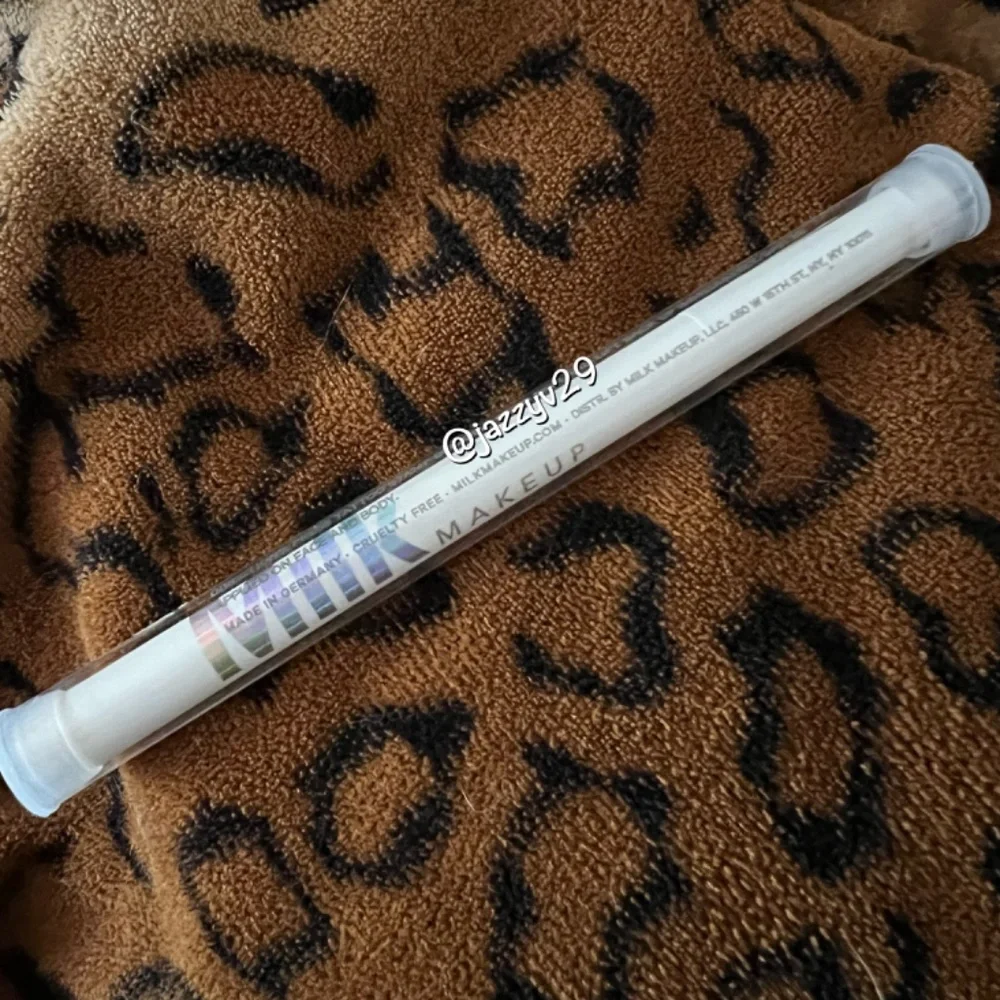 ☮️Milk Makeup Peace Tattoo Stamp☮️